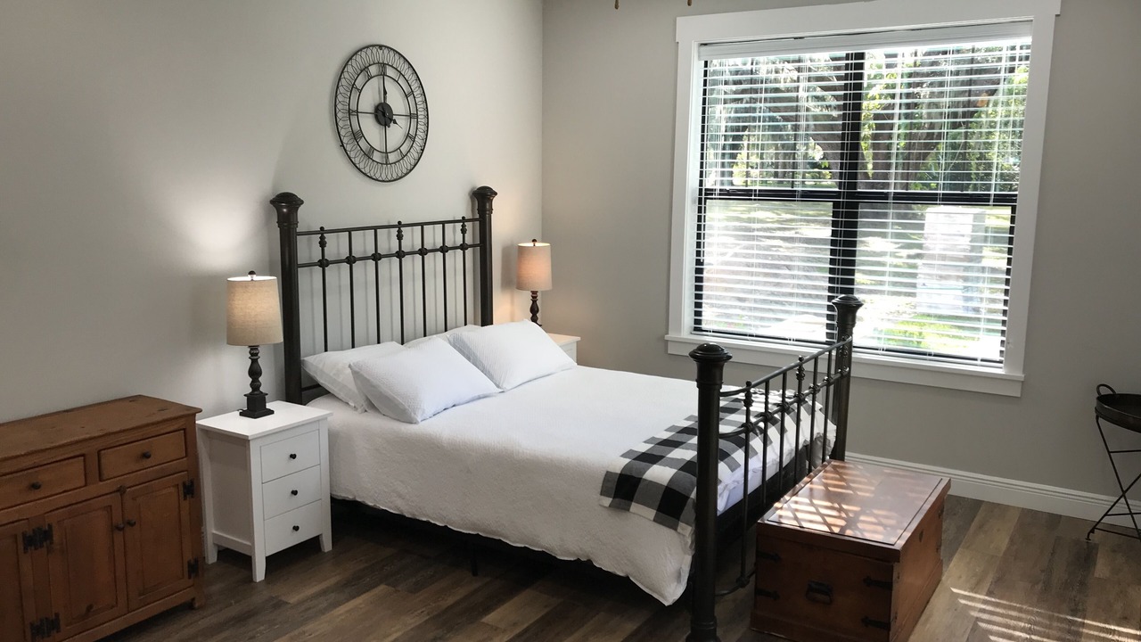 Photo of Bedroom in Oakland