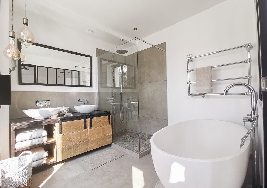 Photo of Bathroom in La Garenne-Colombes