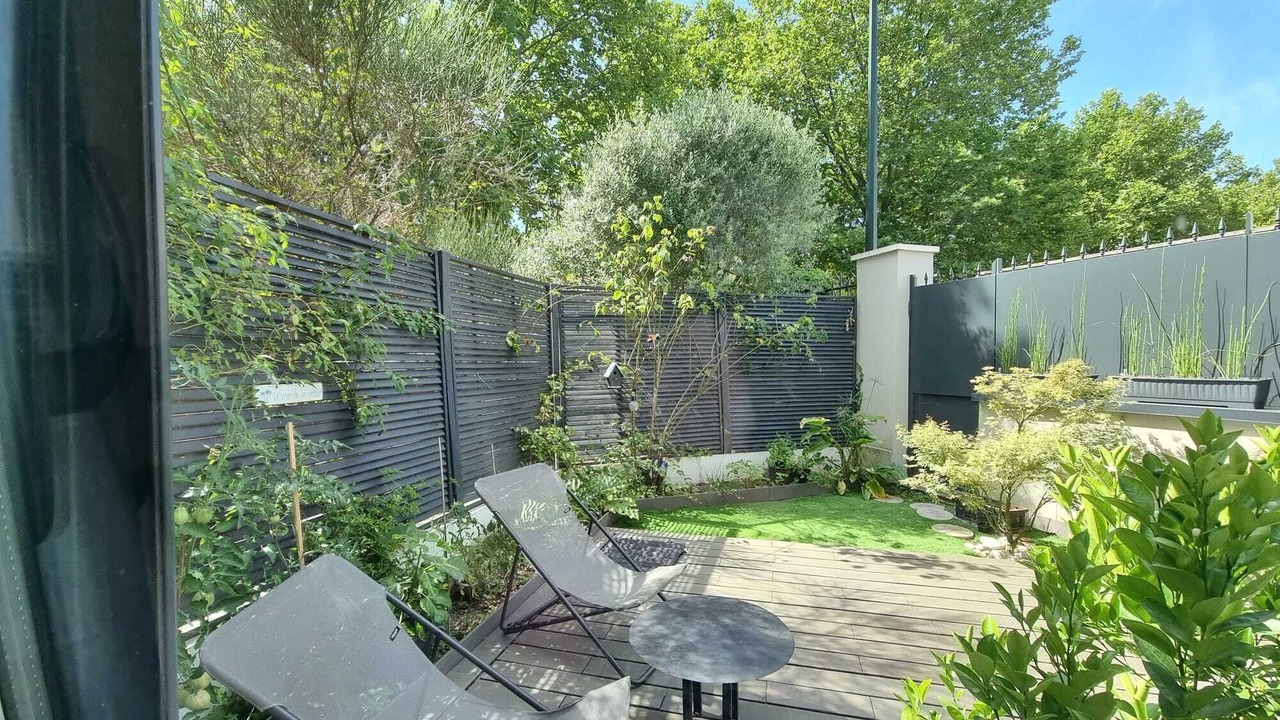 Photo of Patio Balcony in La Garenne-Colombes