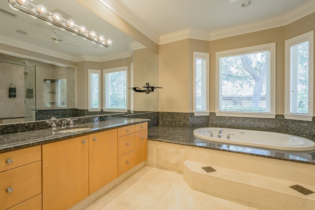 Photo of Bathroom in Tampa Palms
