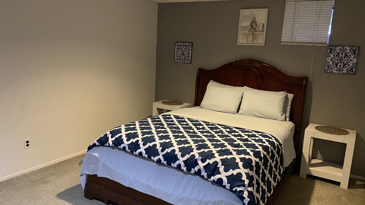 Photo of Bedroom in Floral Park