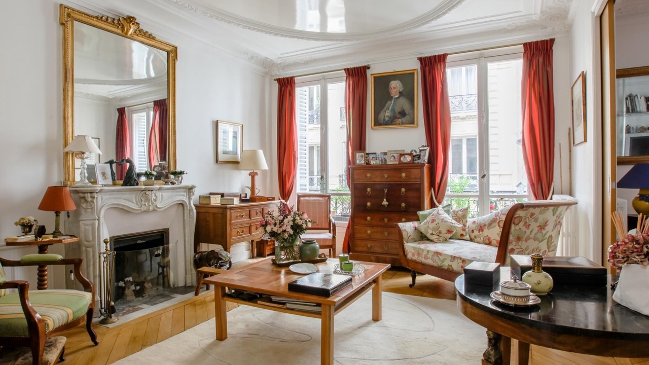 Photo of Livingroom in 15th Arrondissement