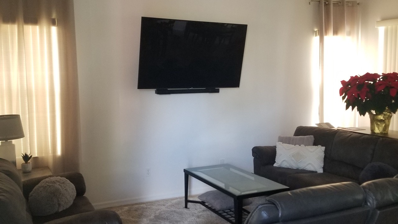 Photo of Livingroom in Tuscan Hills