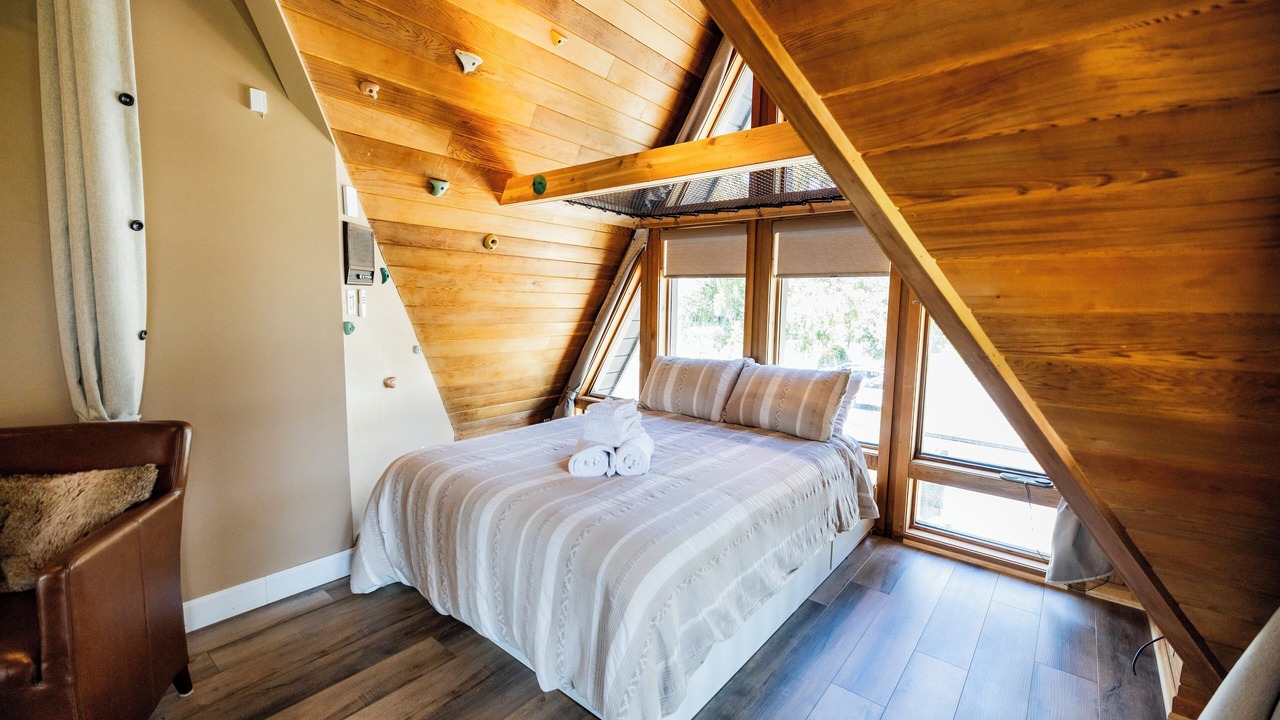 Photo of Bedroom in Long Point