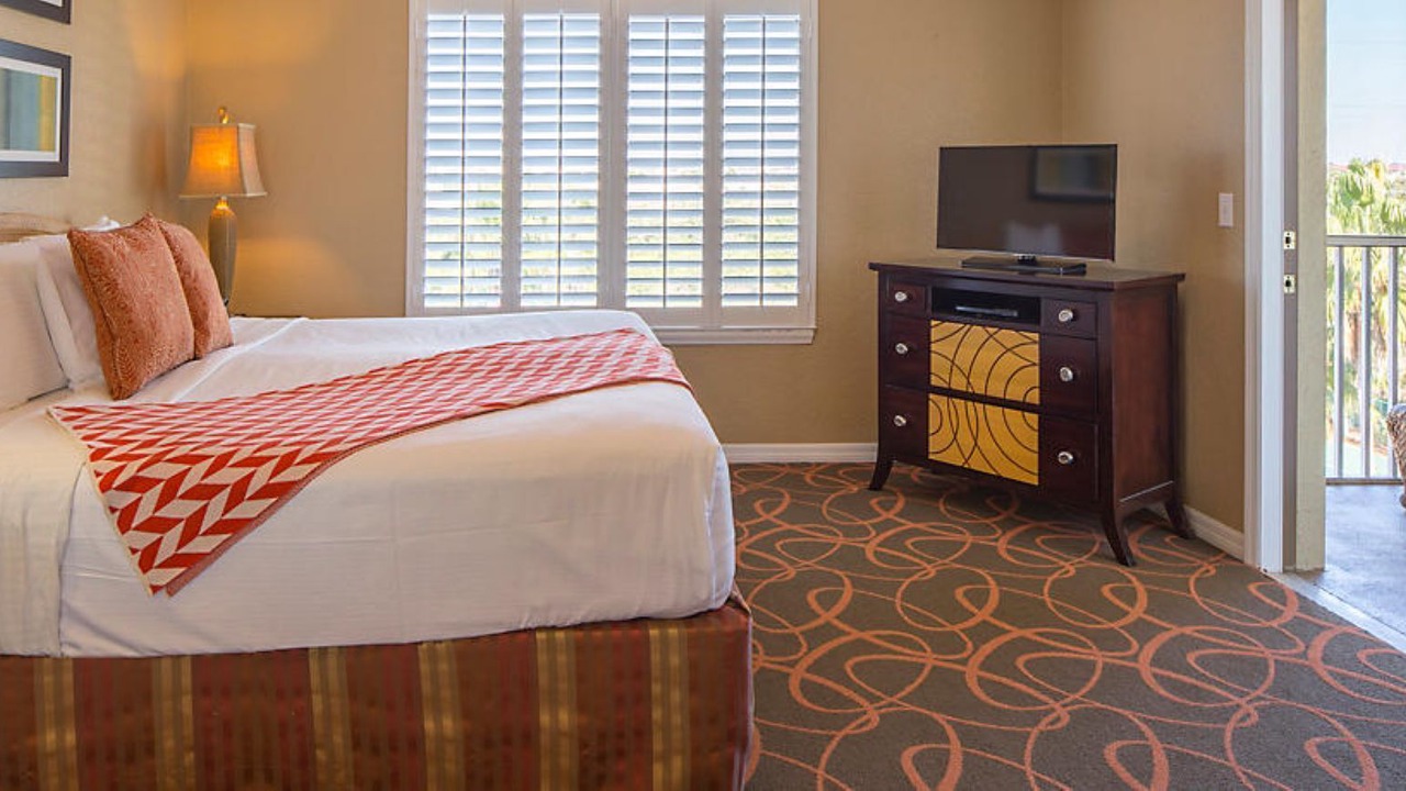 Photo of Bedroom in Florida Center