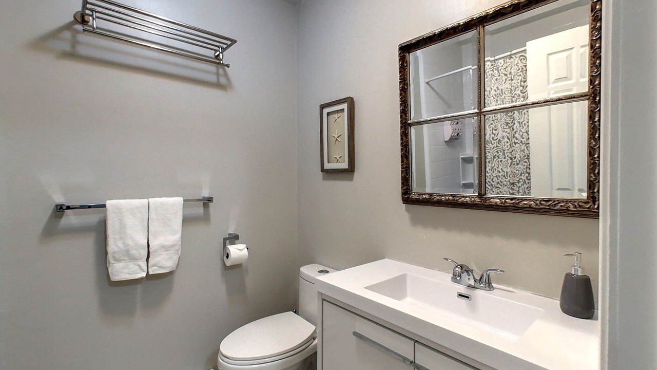 Photo of Bathroom in Wasaga Beach