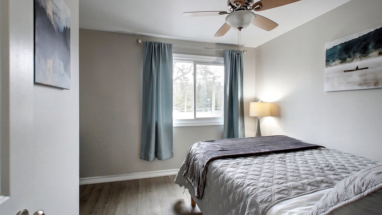 Photo of Bedroom in Wasaga Beach