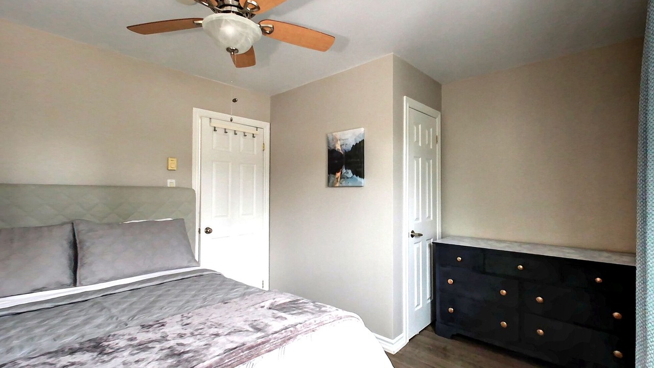 Photo of Bedroom in Wasaga Beach