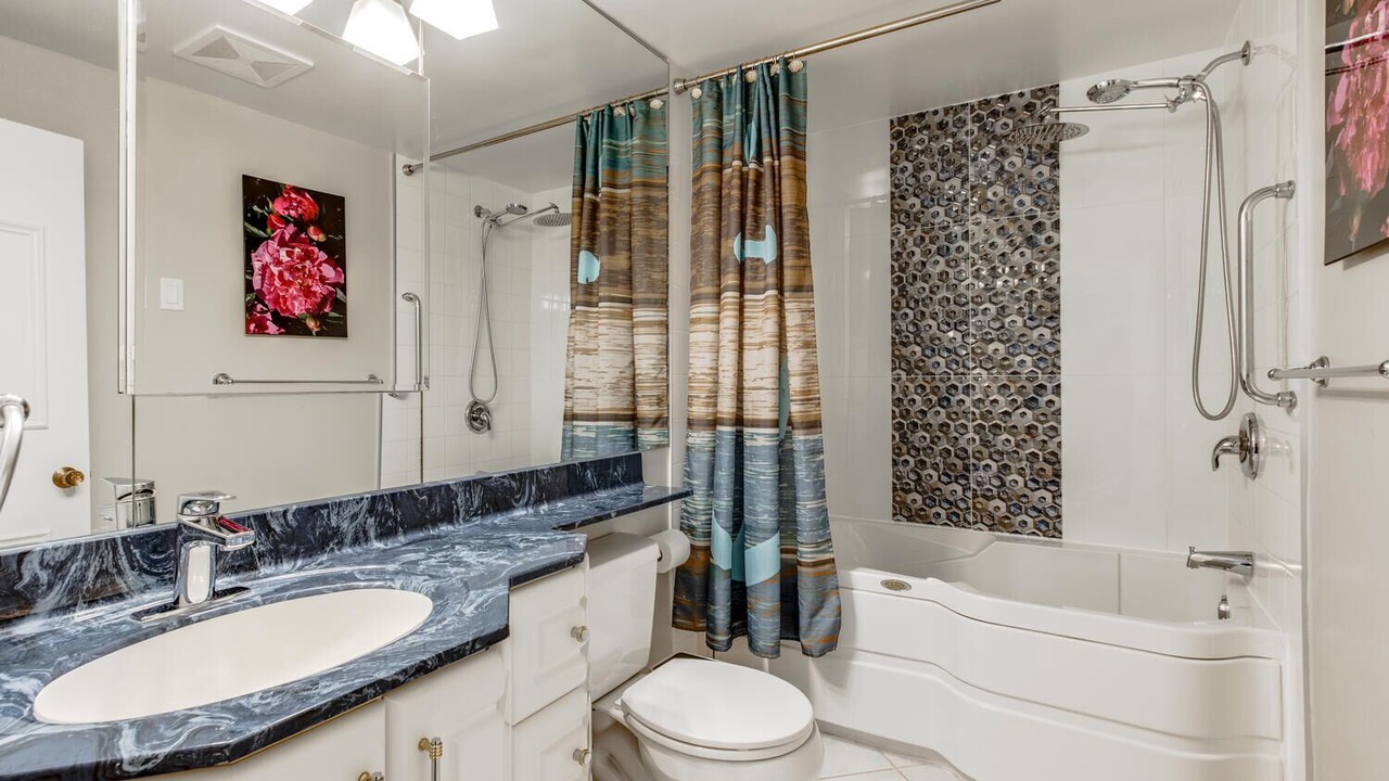 Photo of Bathroom in Penetanguishene