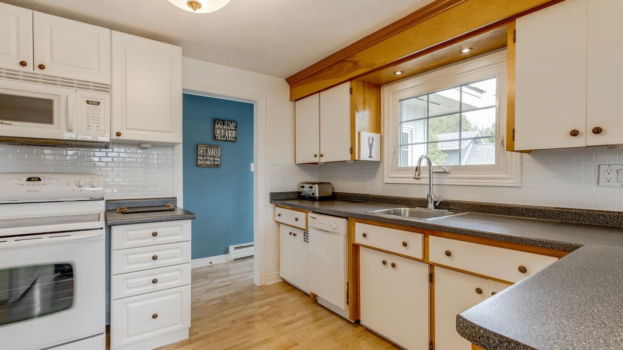 Photo of Kitchen in Penetanguishene