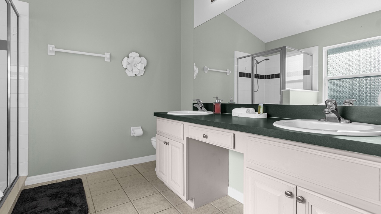 Photo of Bathroom in Highgate Park