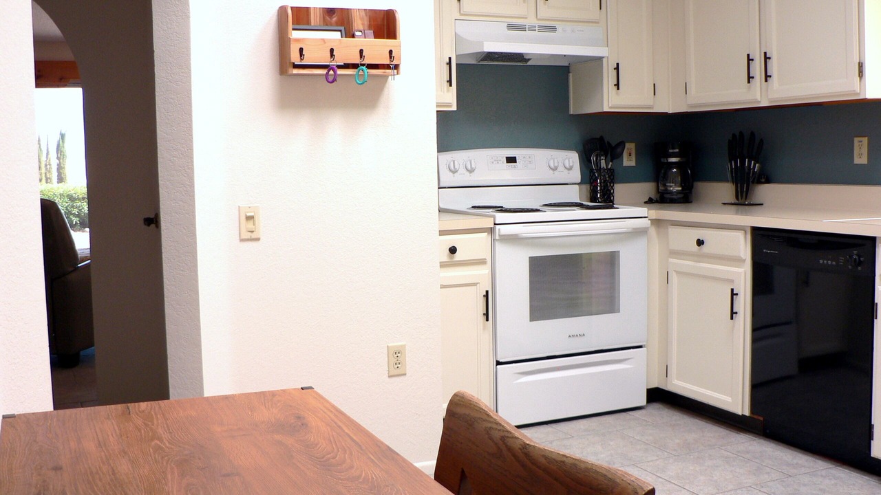 Photo of Kitchen in Desert Hills IV
