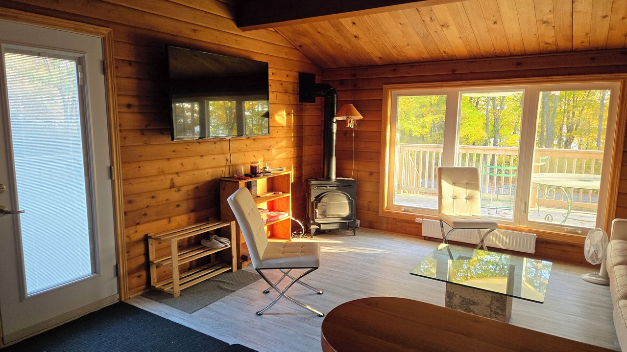 Photo of Livingroom in Adolphustown