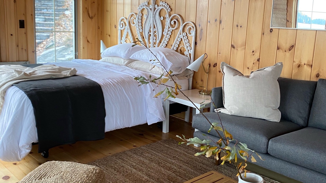 Photo of Bedroom in Muskoka Lakes