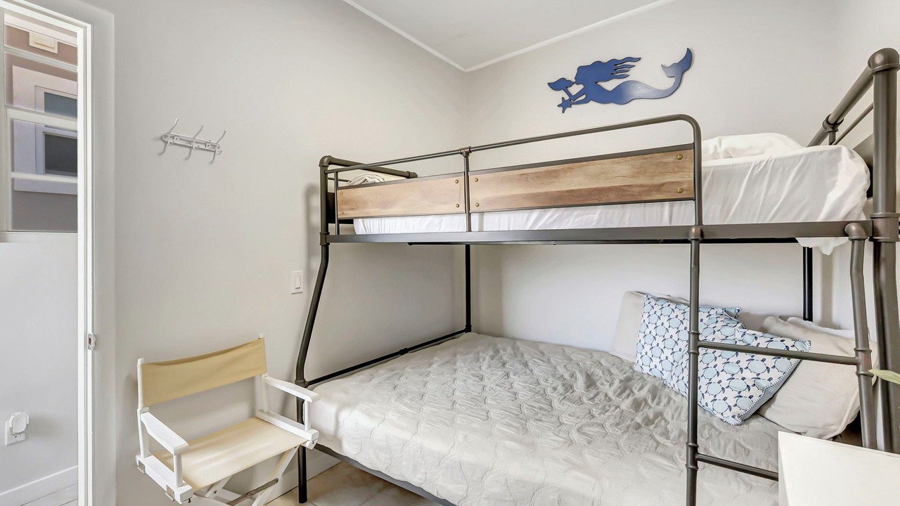 Photo of Bedroom in Hutchinson Island South