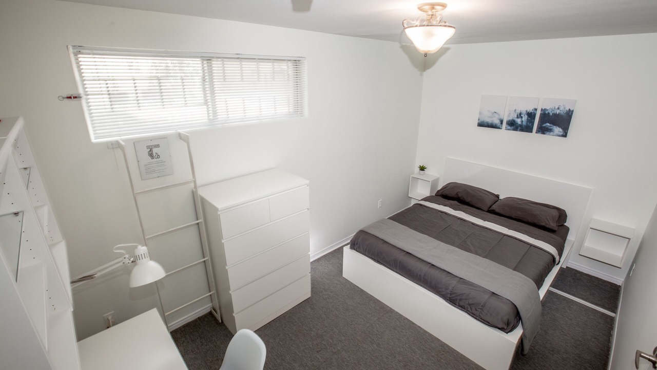 Photo of Bedroom in Cabbagetown South