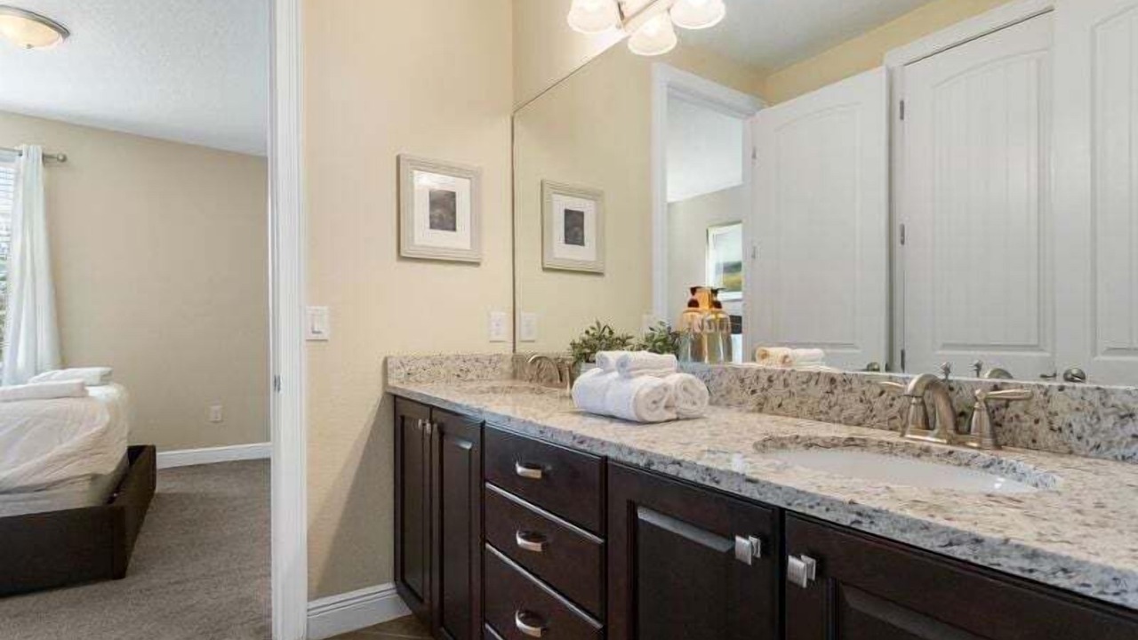 Photo of Bathroom in Indian Ridge