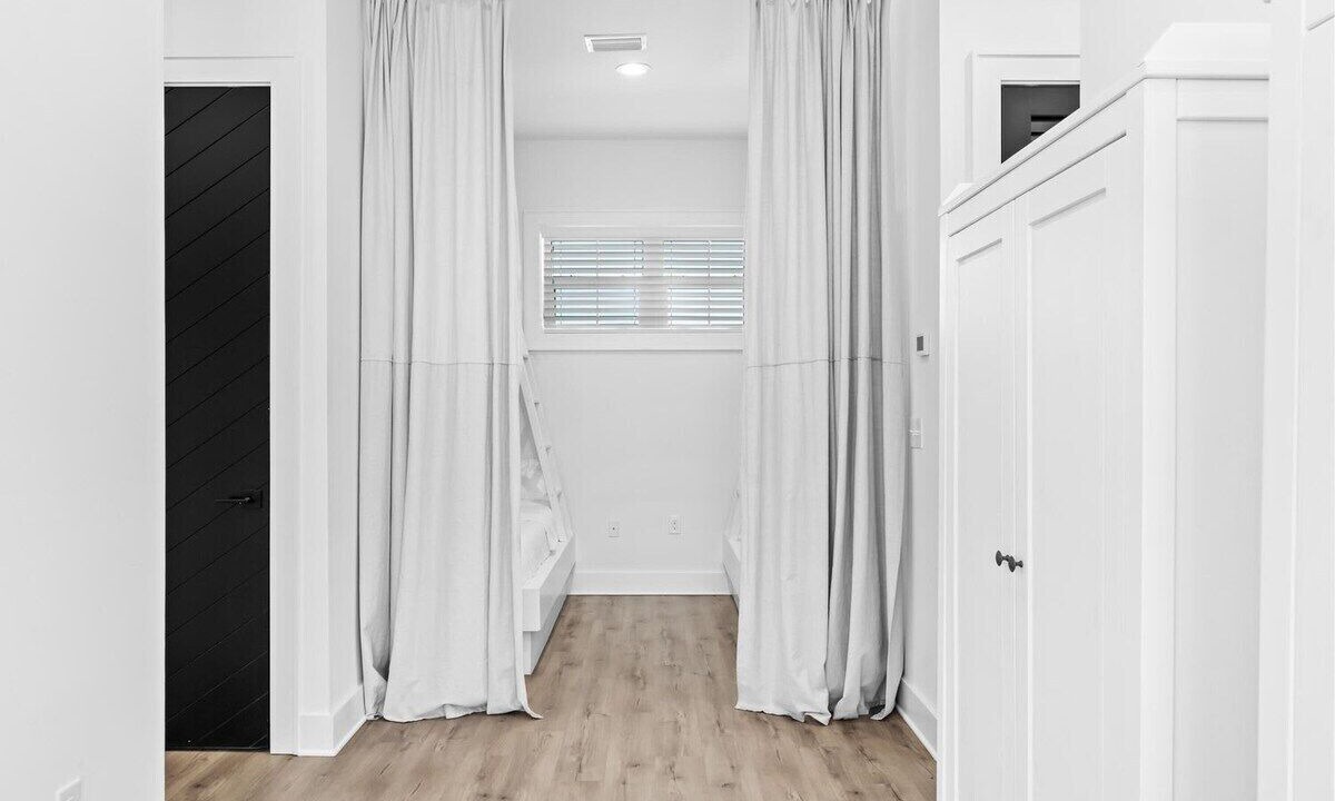 Photo of Bedroom in Fort Walton Beach