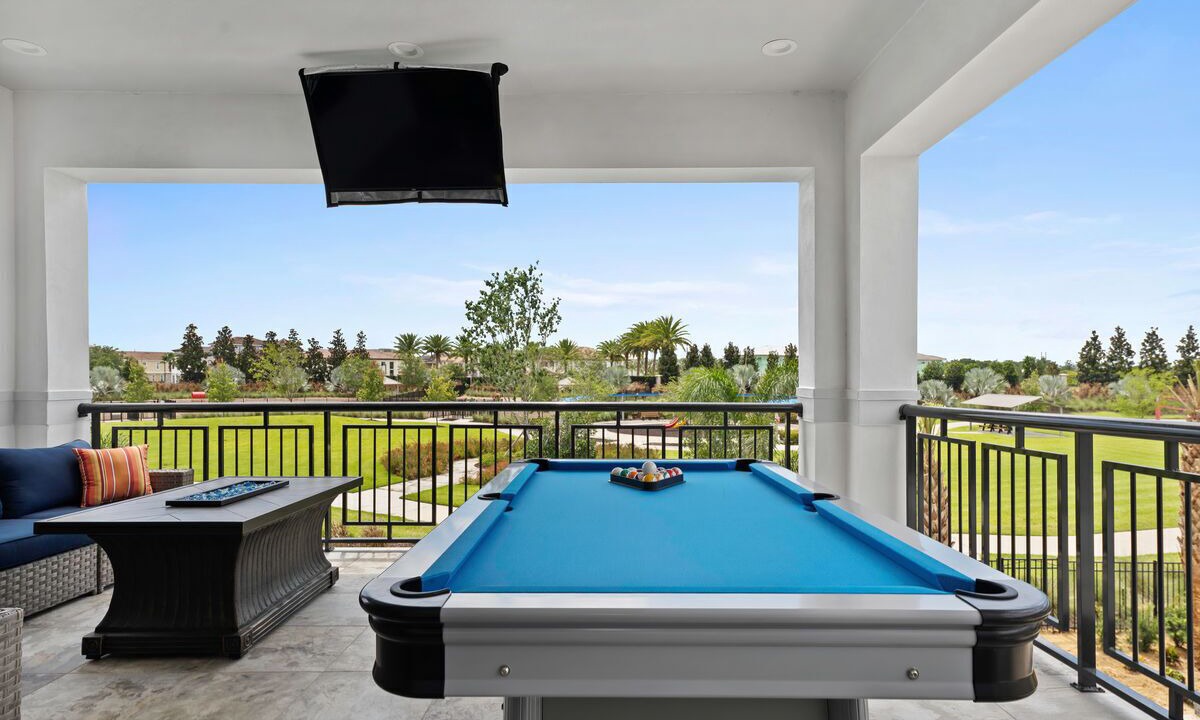 Photo of Patio Balcony in Bay Lake