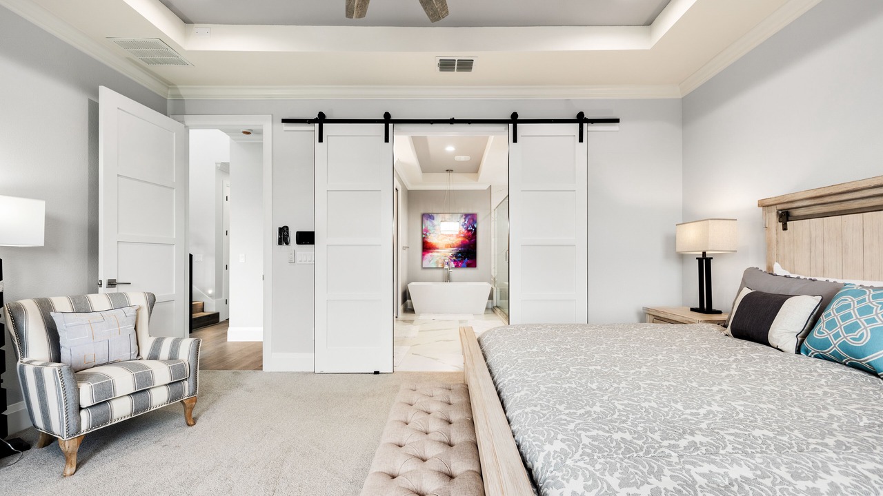 Photo of Bedroom in Bay Lake