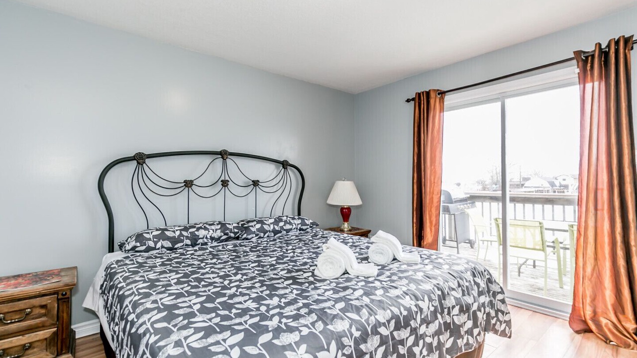Photo of Bedroom in Wasaga Beach