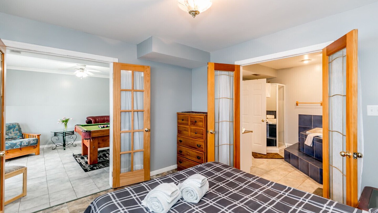 Photo of Bedroom in Wasaga Beach