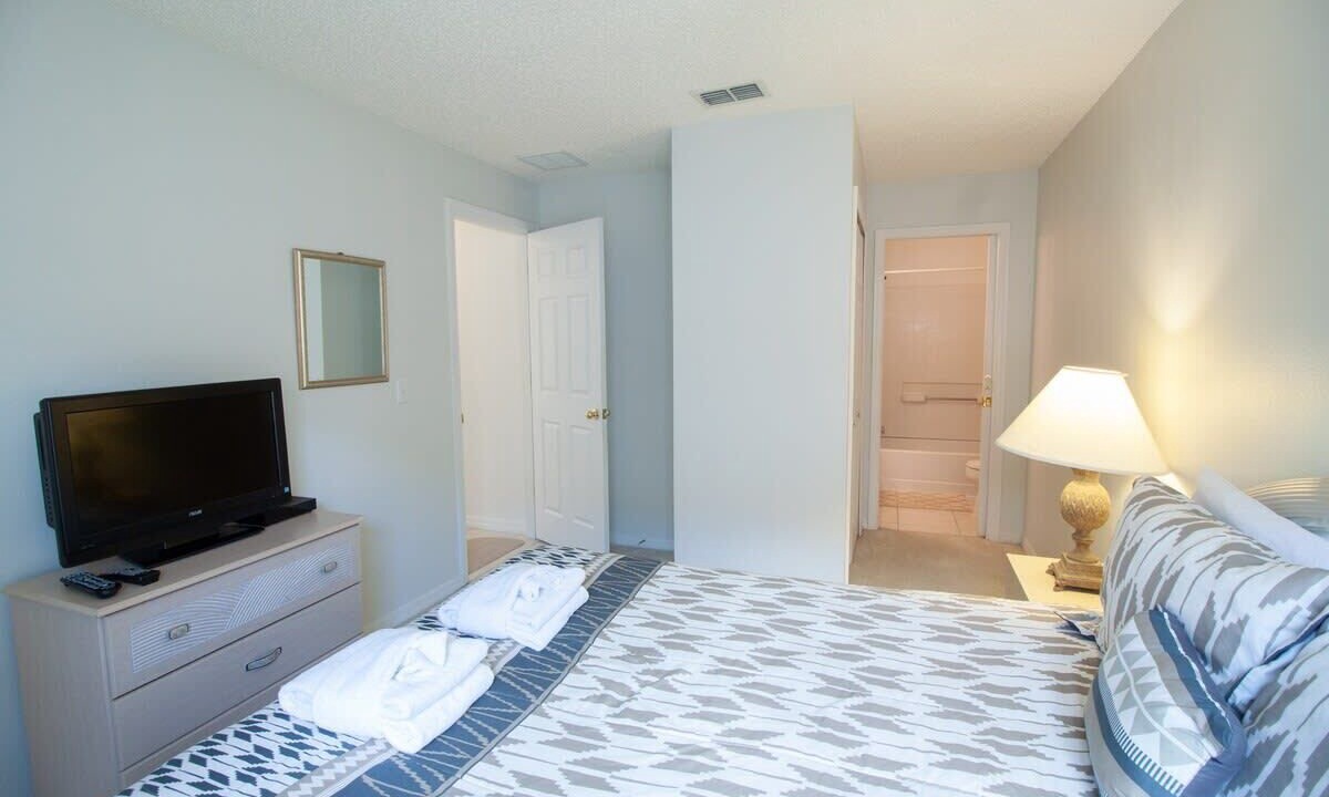 Photo of Bathroom in Seasons
