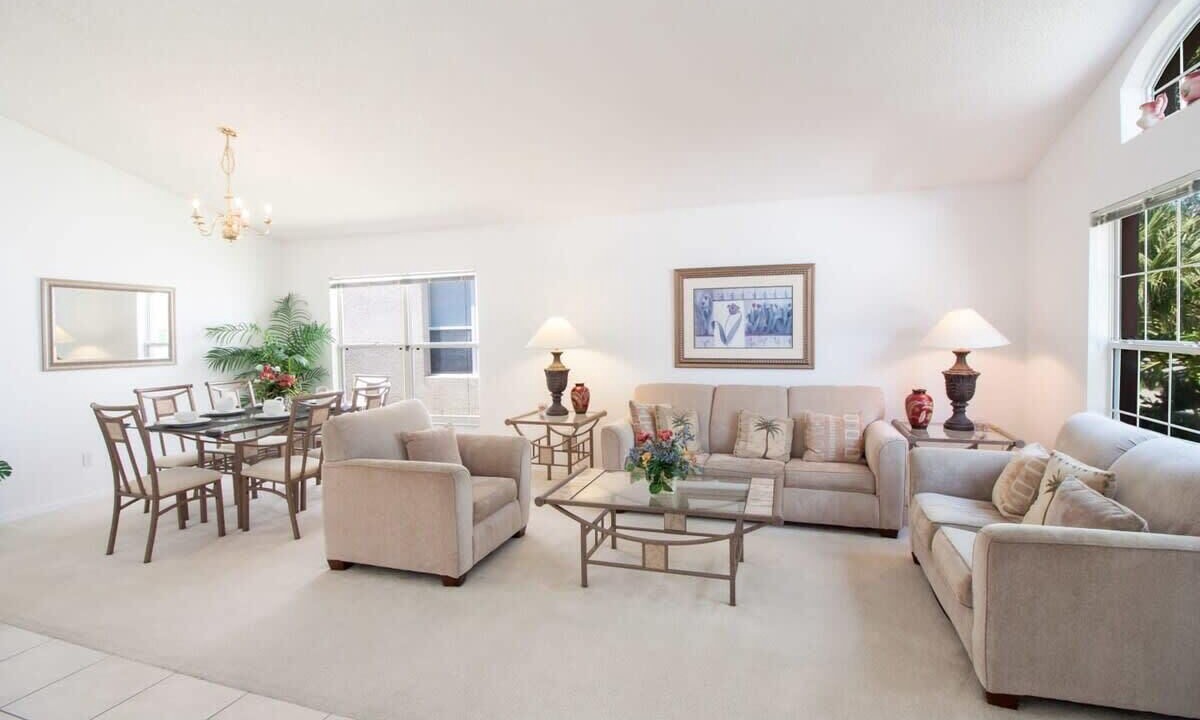 Photo of Bedroom in Seasons