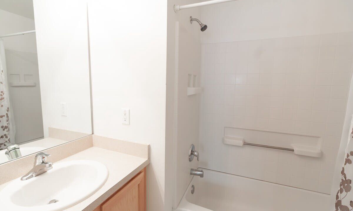 Photo of Bathroom in Seasons
