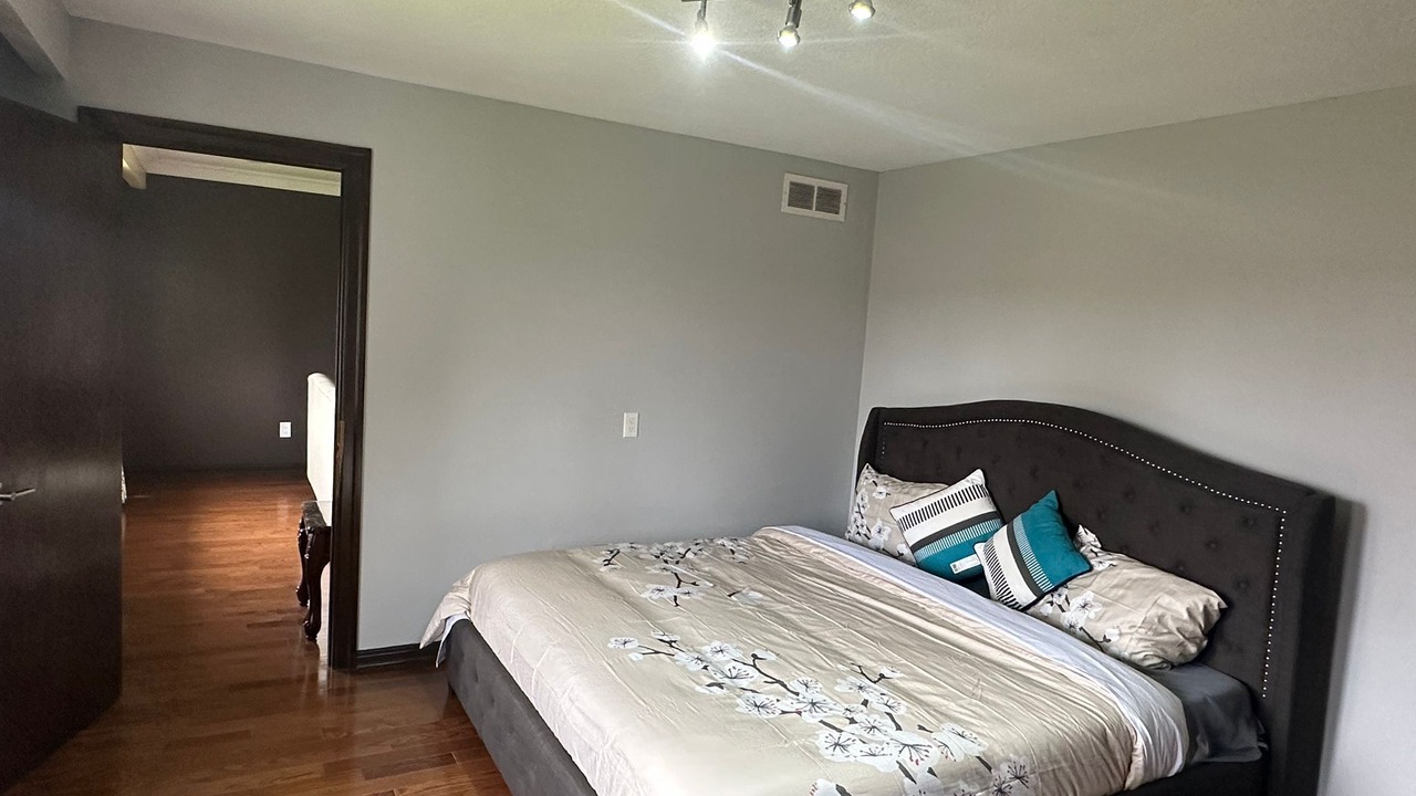 Photo of Bedroom in Erin