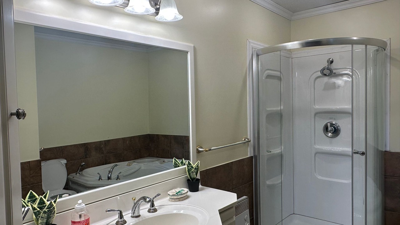Photo of Bathroom in Erin
