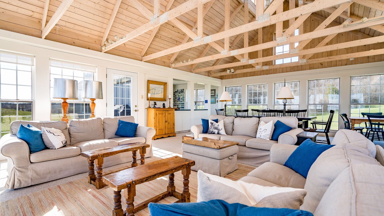 Photo of Livingroom in Clearview