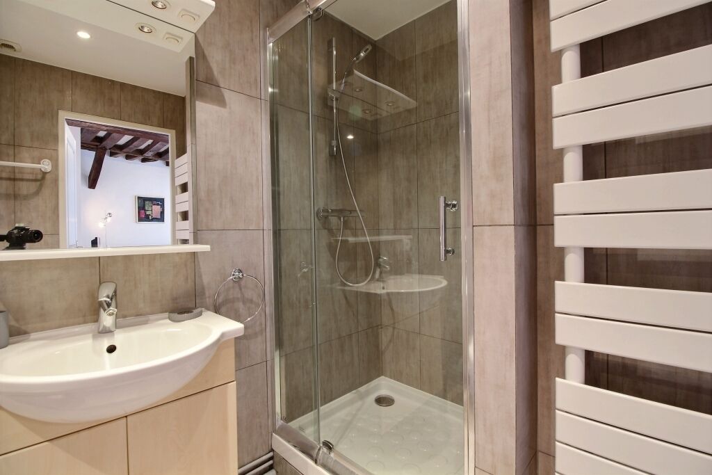 Photo of Bathroom in Sorbonne