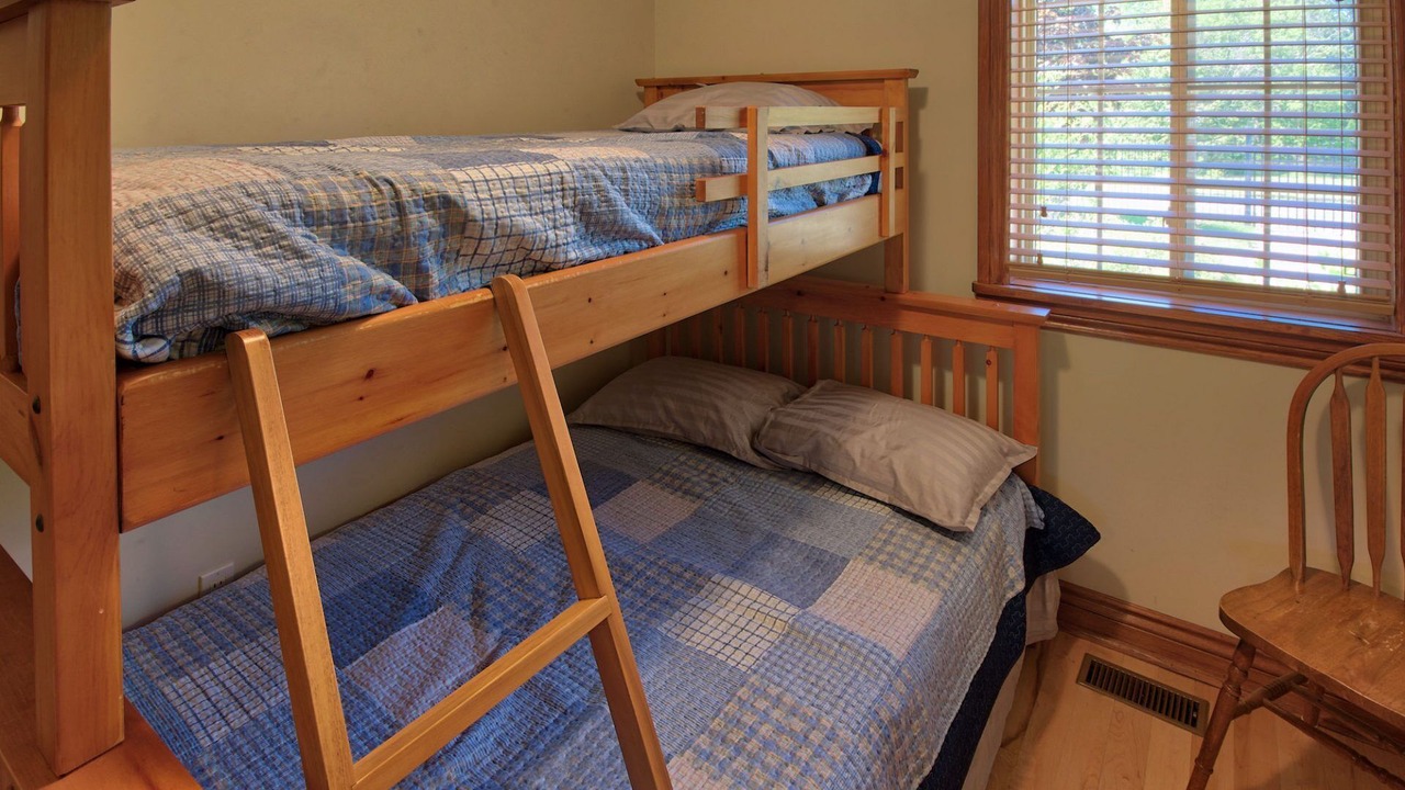 Photo of Bedroom in Lambton Shores