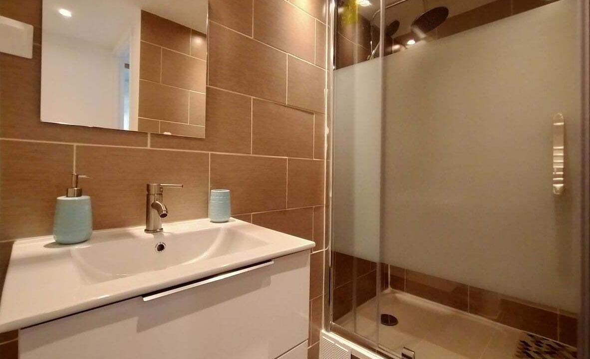 Photo of Bathroom in Gennevilliers