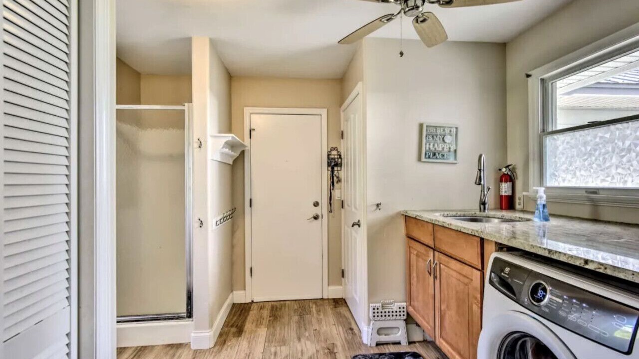 Photo of Bathroom in Tropic
