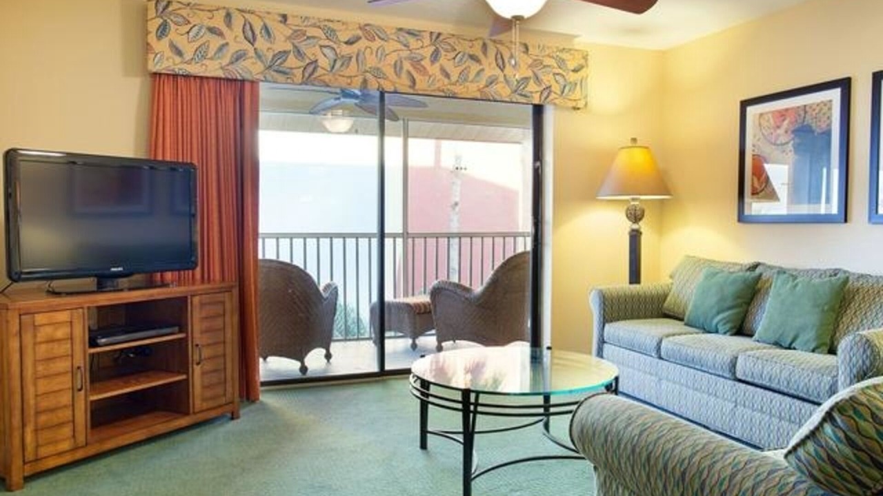 Photo of Livingroom in Florida Center