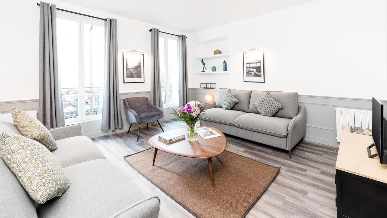 Photo of Livingroom in 10th Arrondissement