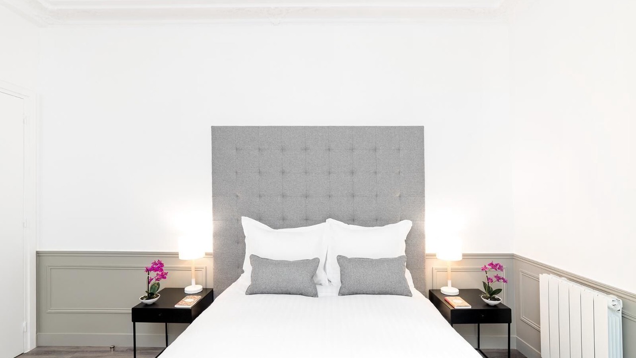 Photo of Bedroom in 10th Arrondissement
