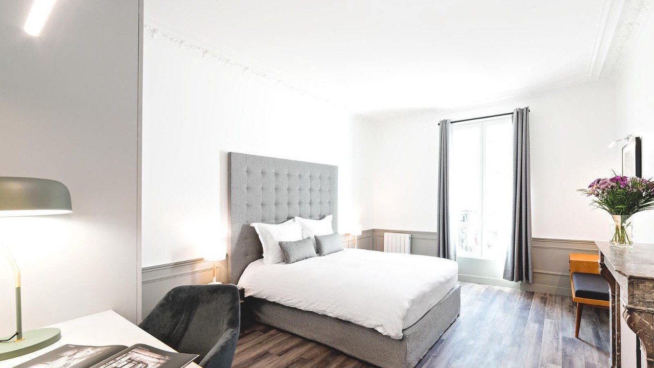 Photo of Bedroom in 10th Arrondissement