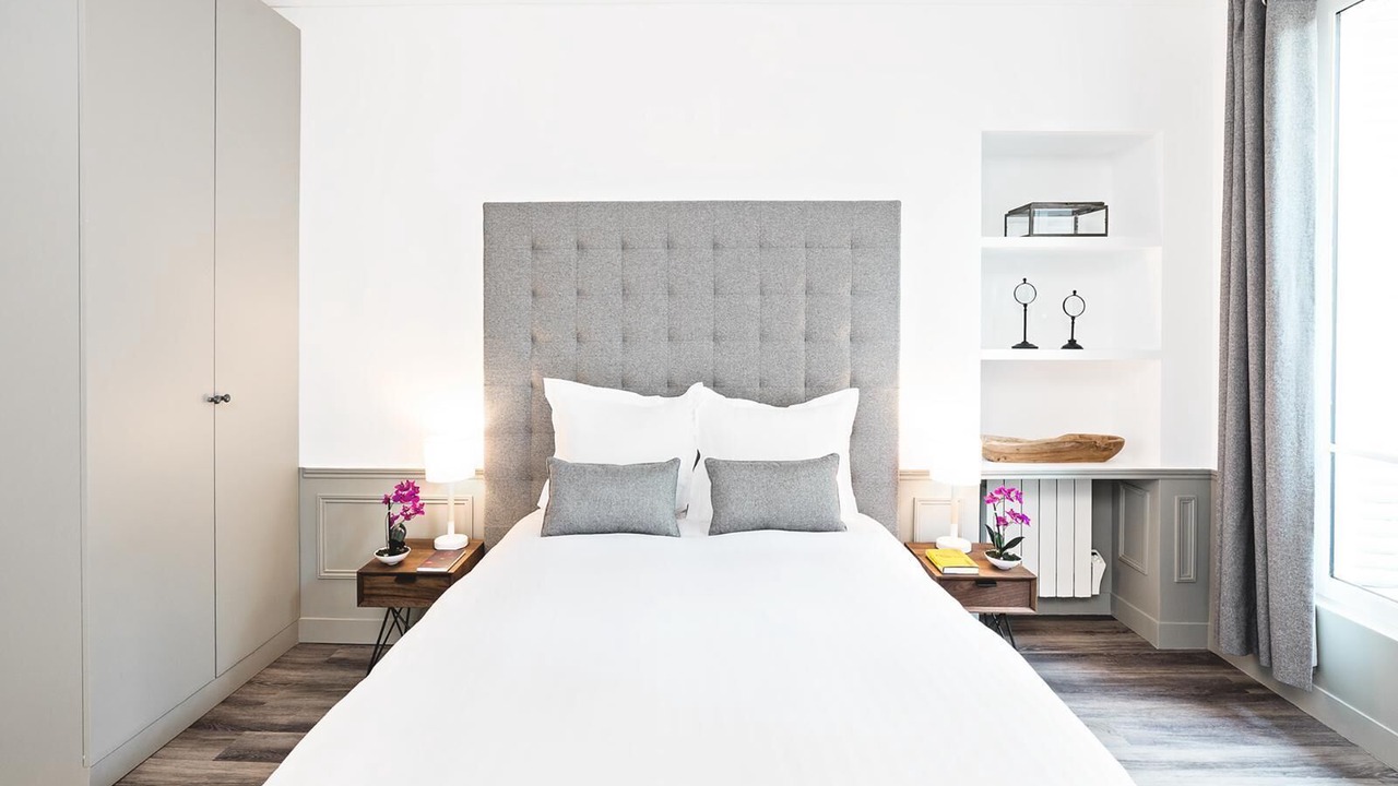 Photo of Bedroom in 10th Arrondissement