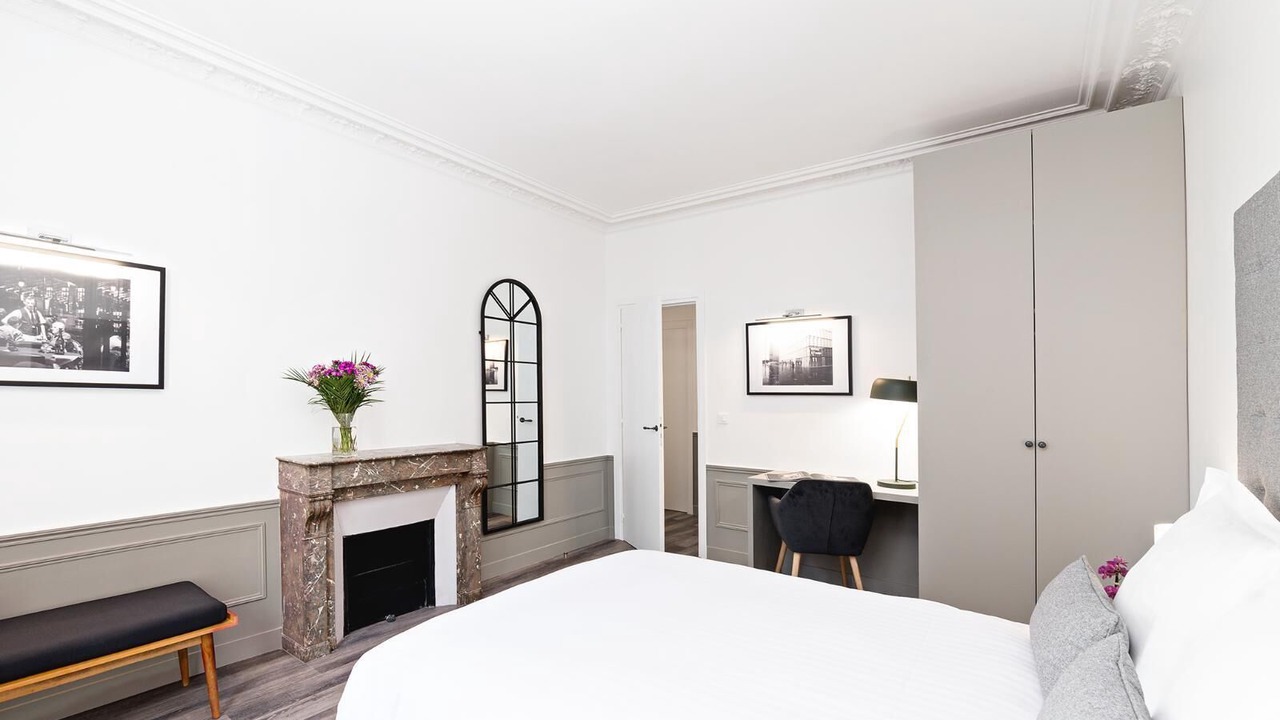 Photo of Bedroom in 10th Arrondissement
