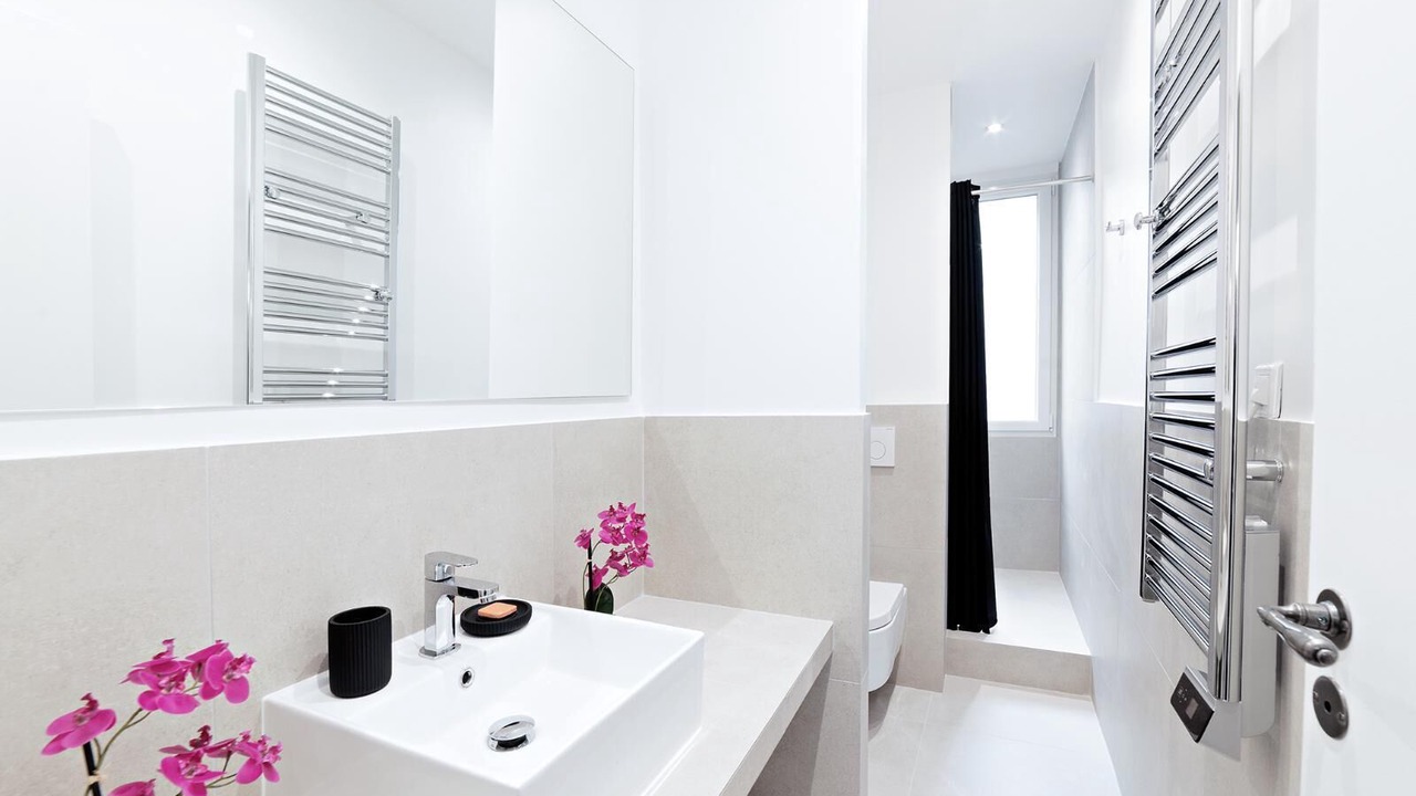 Photo of Bathroom in 10th Arrondissement