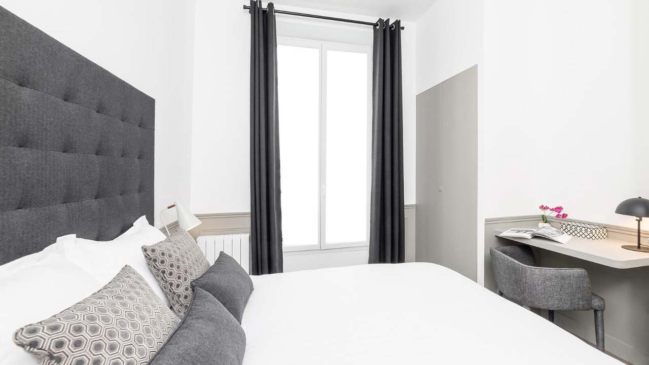 Photo of Bedroom in Porte-Saint-Martin