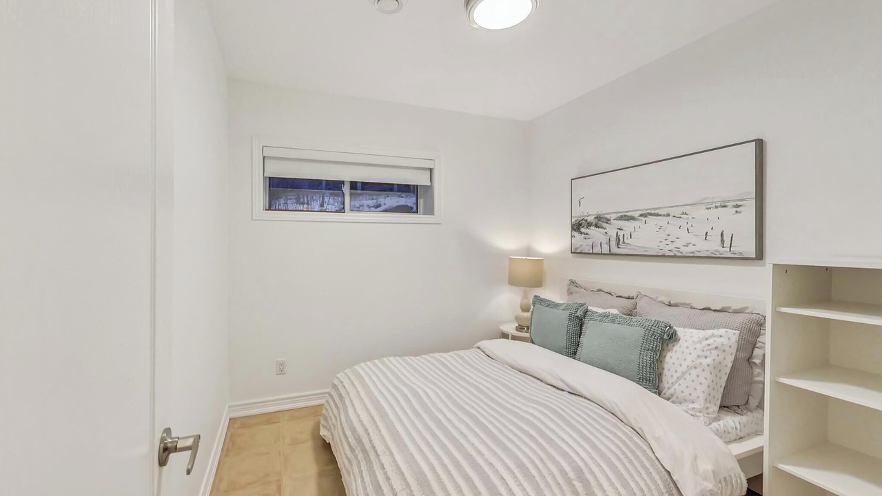 Photo of Bedroom in Bluewater Beach