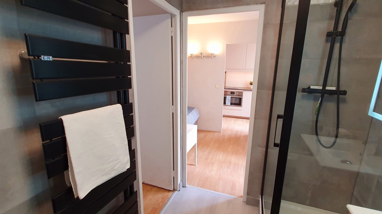 Photo of Bathroom in Louis Bertrand-Mirabeau-Semard