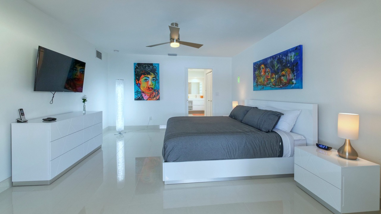 Photo of Bedroom in Eight Lakes
