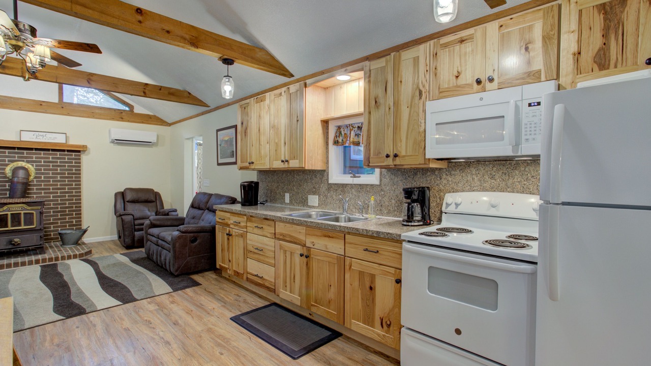 Photo of Kitchen in Laurelton