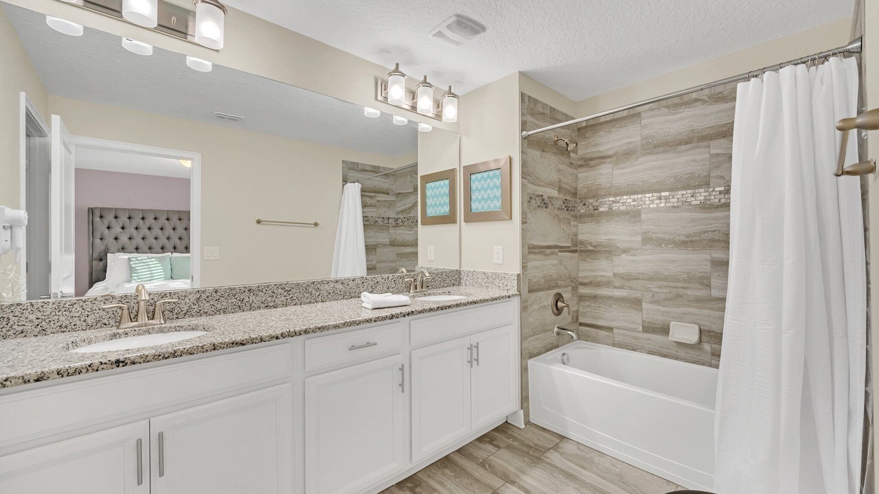 Photo of Bathroom in Davenport
