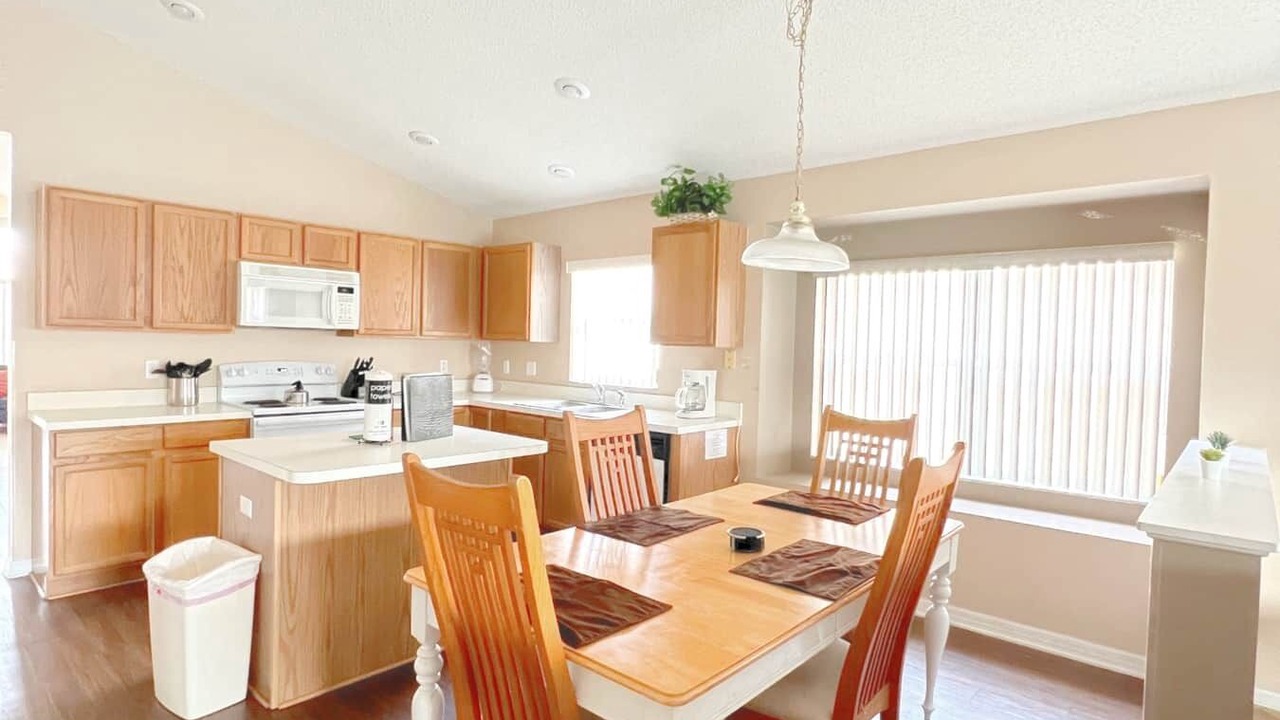 Photo of Others in Lake Davenport Estates